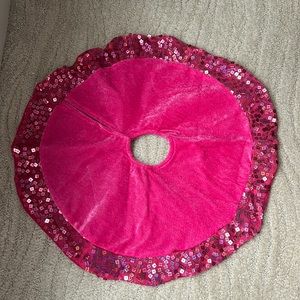 Pink, small tree skirt